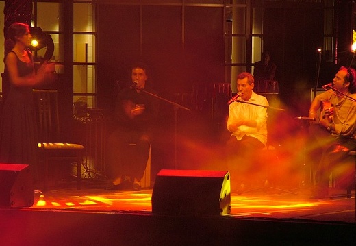AiresDelSur_2005_0903_FeuerUndWasser_Aku_372b.jpg