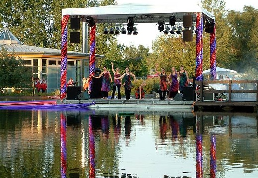 ArsSaltandi_2005_0903_FeuerUndWasser_Den_102b.jpg