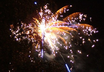 Feuerwerk_2005_0903_FeuerUndWasser_Aku_568b.jpg