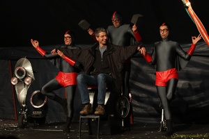 Foolpool 20100908 PerfPad AKu 7379 1920x1280