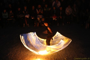 LucyLou 20100907 PerfPad AKu 5145 1920x1280