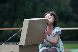 TheatreFragile 20100908 PerfPad AKu 7704 1920x1280