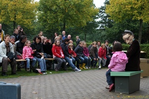 TheatreFragile 20100908 PerfPad Den 7408 1920x1280