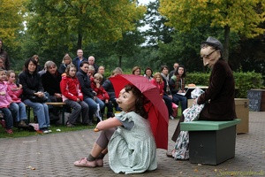 TheatreFragile 20100908 PerfPad Den 7418 1920x1280