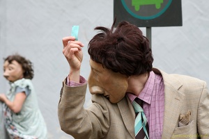 TheatreFragile 20100908 PerfPad Den 7437 1920x1280