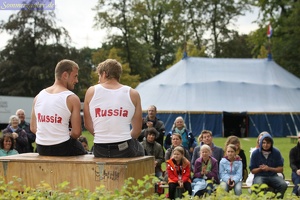 Kluster 20110907 PerfPad AKu 0716 1920x1280