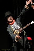 TheBombastics 20160905 PerfPad AKu 2851 0853x1280