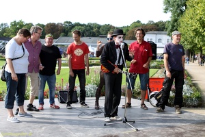 StrangeManElvis 20170904 PerfPad Den 0450 1920x1280