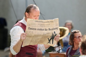 Kira Anders  20210906 PerfPad Den  2398 2160x1440