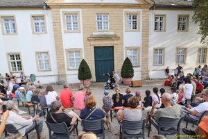 Tobi van Deisner  20220905 PP AKu  0117 1920x1280