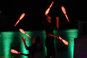 Canavaltwins  20240910 PP Den  3016 1920x1280