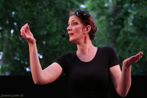 Johanna Lux  20230616 OB Den 6D1  9849 1920x1280