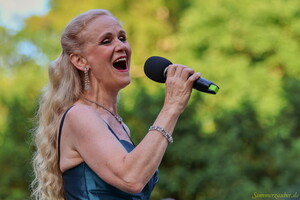 Sonja Walter  20230616 OB AKu R62  2316 1920x1280