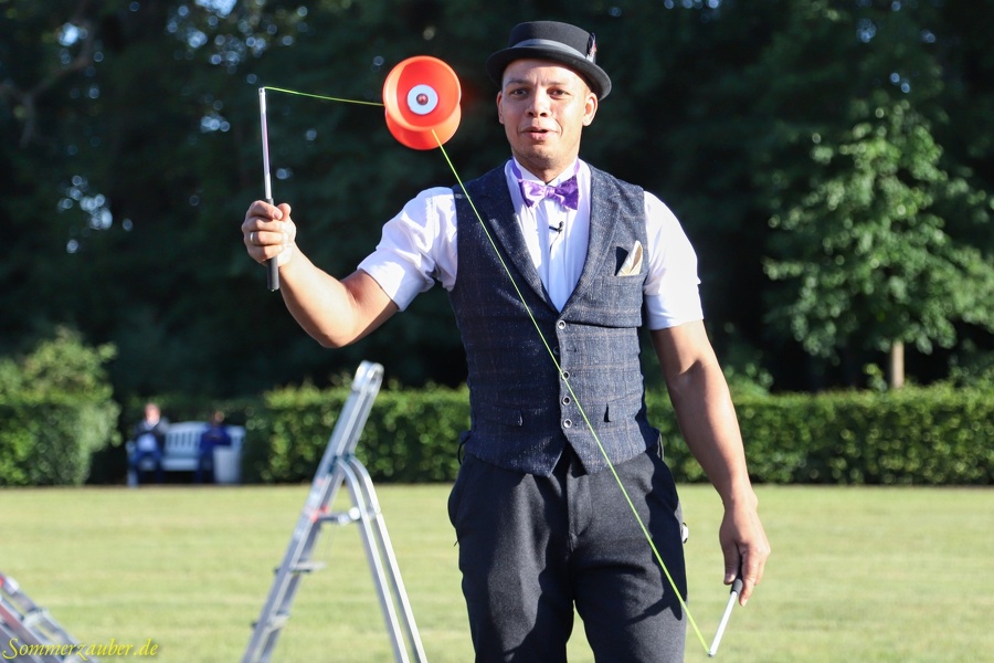 Monsieur_Chapeau__20240615_OB_Den__3965_1920x1280.jpg