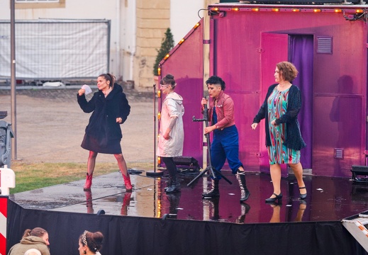 SZ GALA  20250909 PP Den  3783 1920x1280