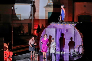 SZ GALA  20250909 PP Den  5261 1920x1280