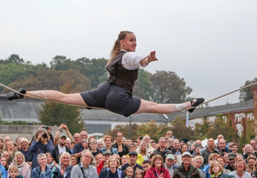 Cirque on Edge  20250908 PP Den  1430 1920x1280